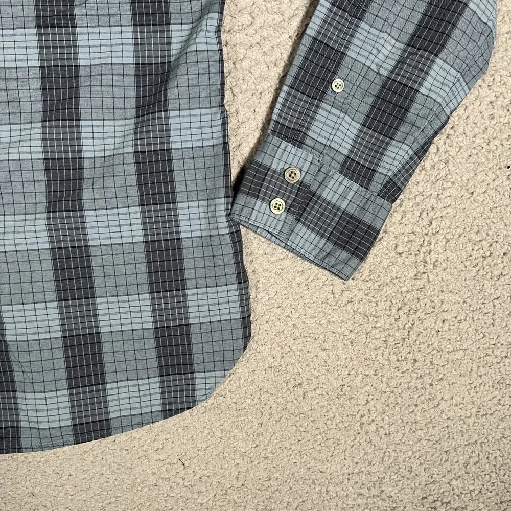John Varvatos Shirt Mens Medium Plaid Button Up 100% Cotton Casual Preppy‎ Slim